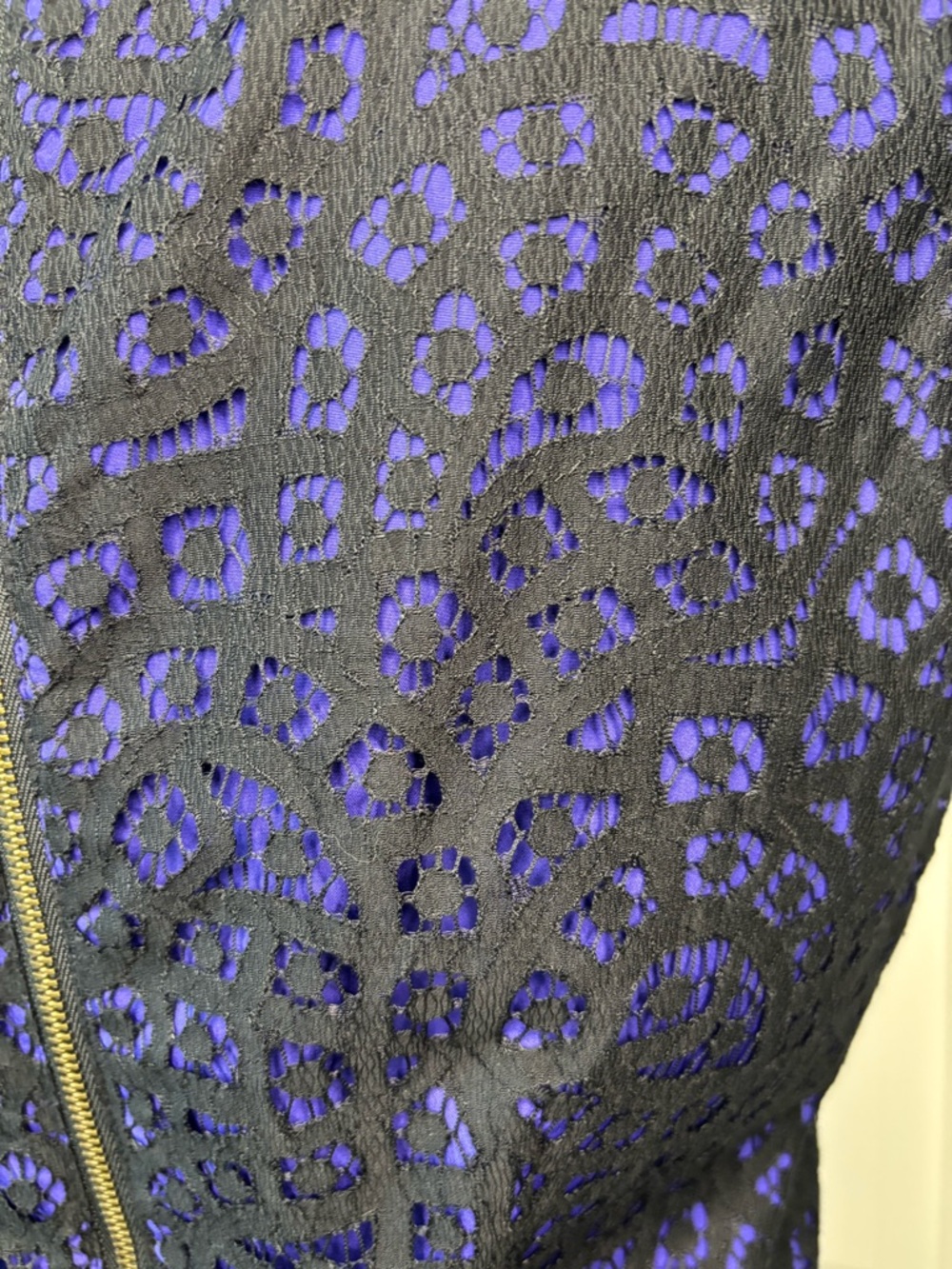 Banana Republic Black & Purple Blue Lace Overlay Peplum Sleeveless Top - Size 6 - Picture 6 of 11